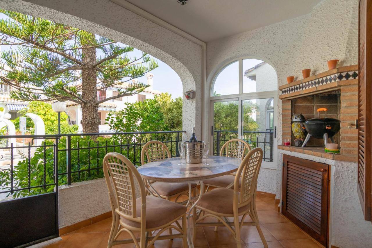 Casa Billarose - Lovely House Overlooking Pool & Walking Distance To The Beach And Restaurants Cabo Roig Exterior foto